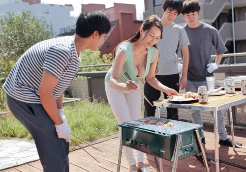 Người mẹ hồi xuân và những cậu bạn thân của con trai